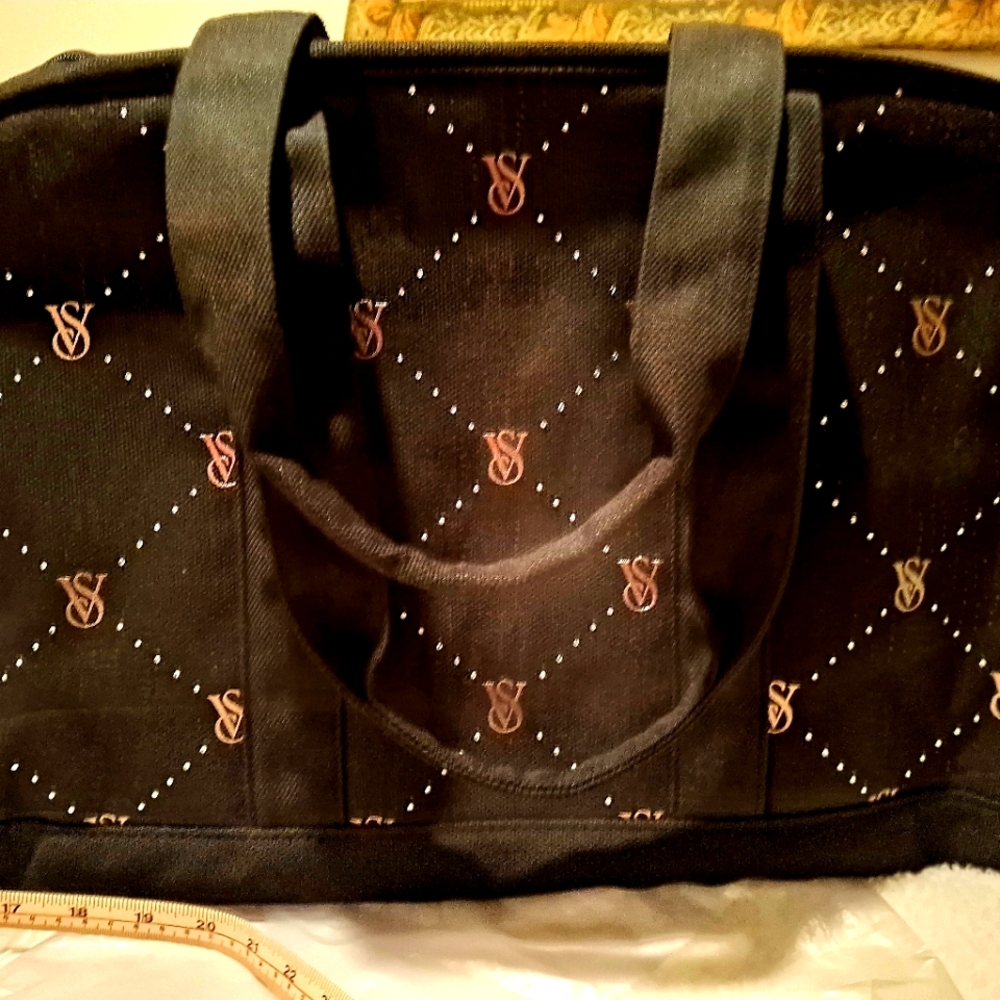 Victoria Secret lg Carry-bag. BNWT